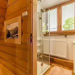 Siuster Z Widokiem Na Gory - Doskonala Lokalizacja, Niedaleko Term Bukovina! 木屋