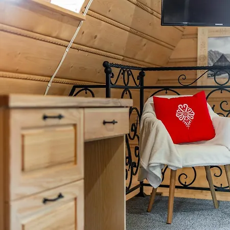 Chalet Siuster Z Widokiem Na Gory - Doskonala Lokalizacja, Niedaleko Term Bukovina! *